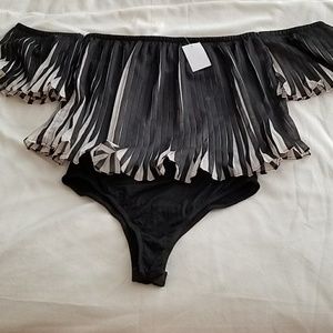 NWT Off-shoulder body suit